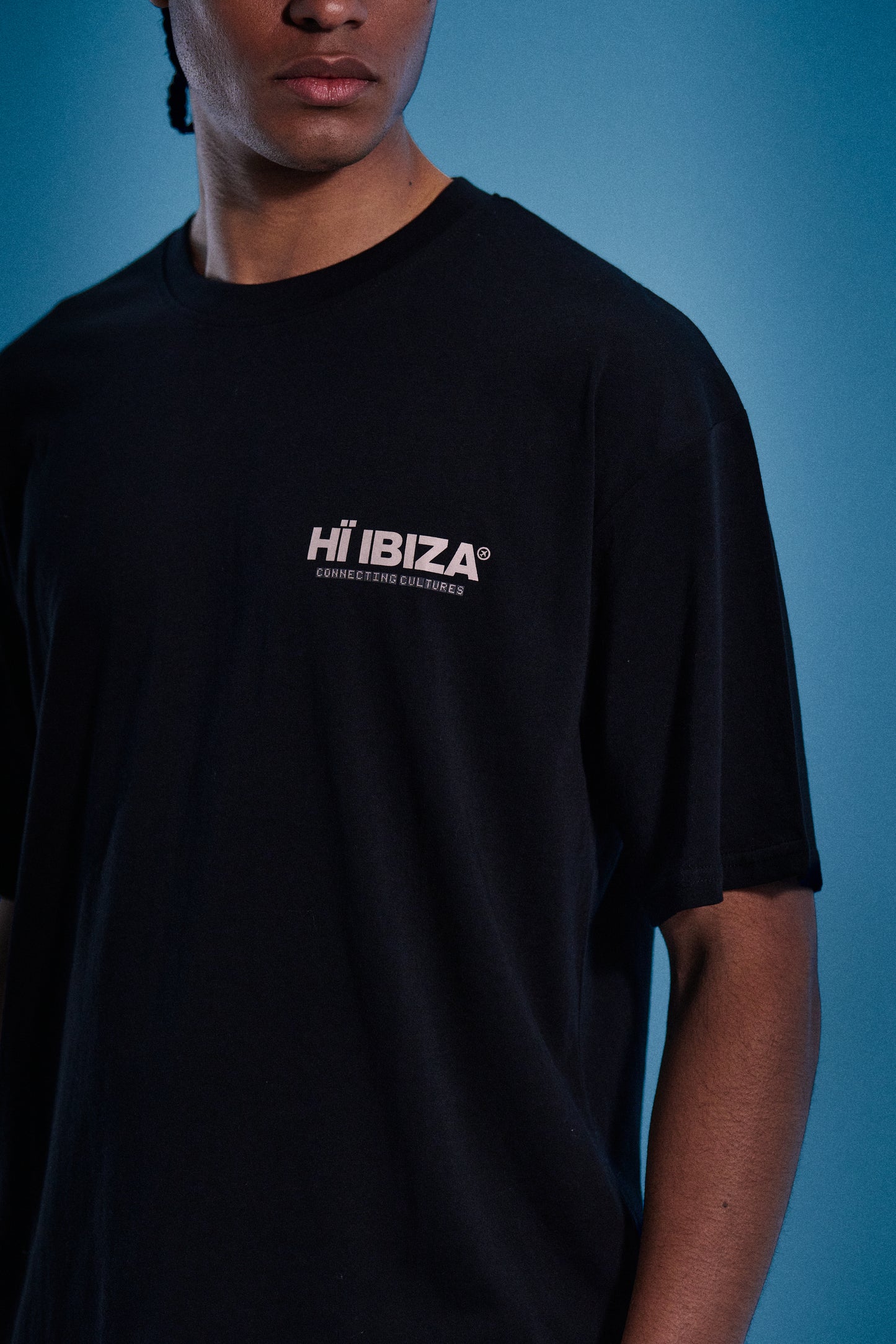 CONNECTING CULTURES BLACK T-SHIRT