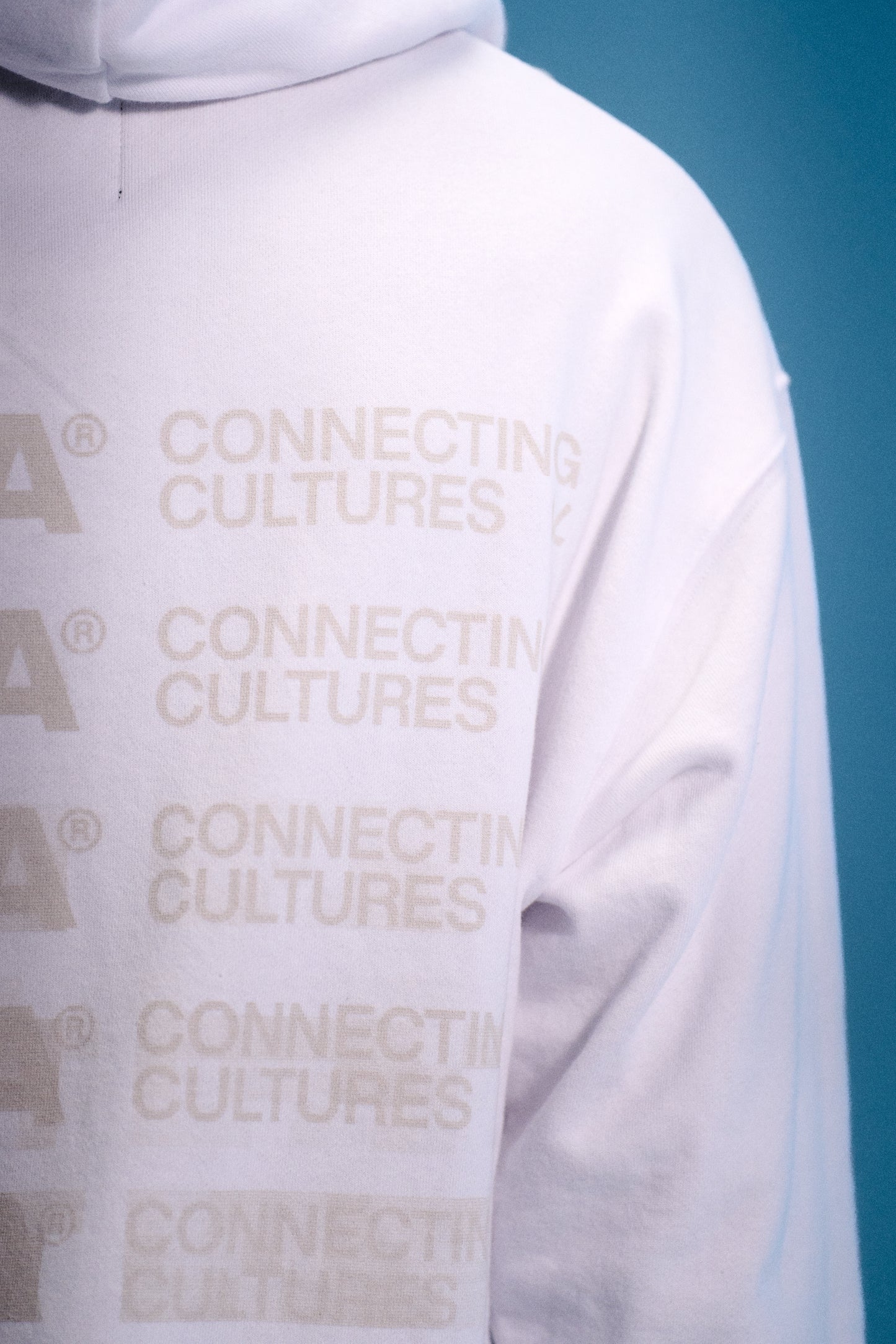 CONNECTED GLOBE WHITE HOODIE