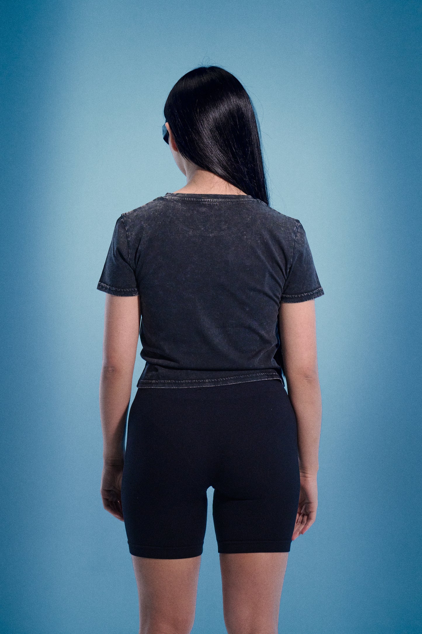 HYBRID LOGO BLACK BABYDOLL TEE