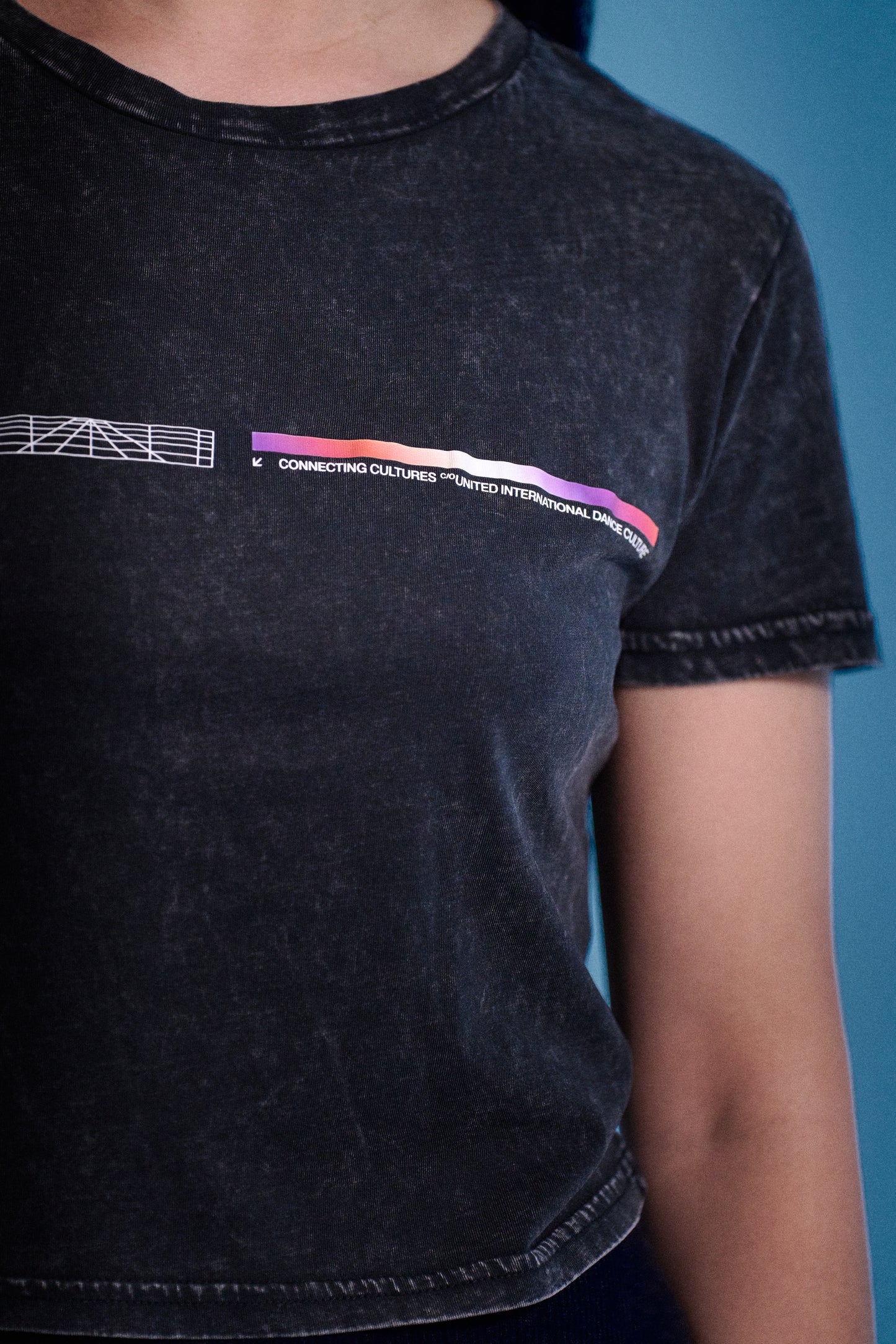 HYBRID LOGO BLACK BABYDOLL TEE