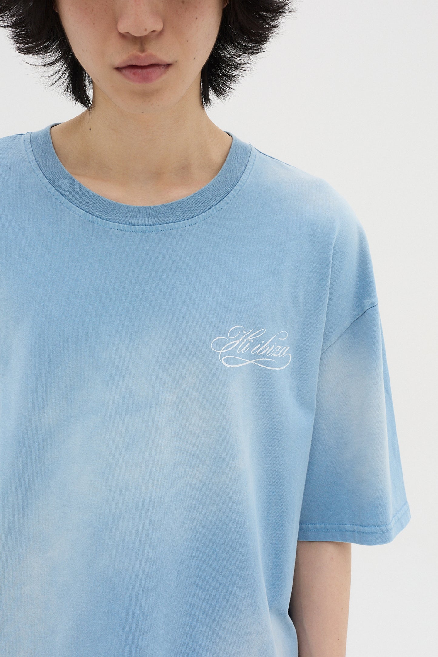 SCRIPT TEE