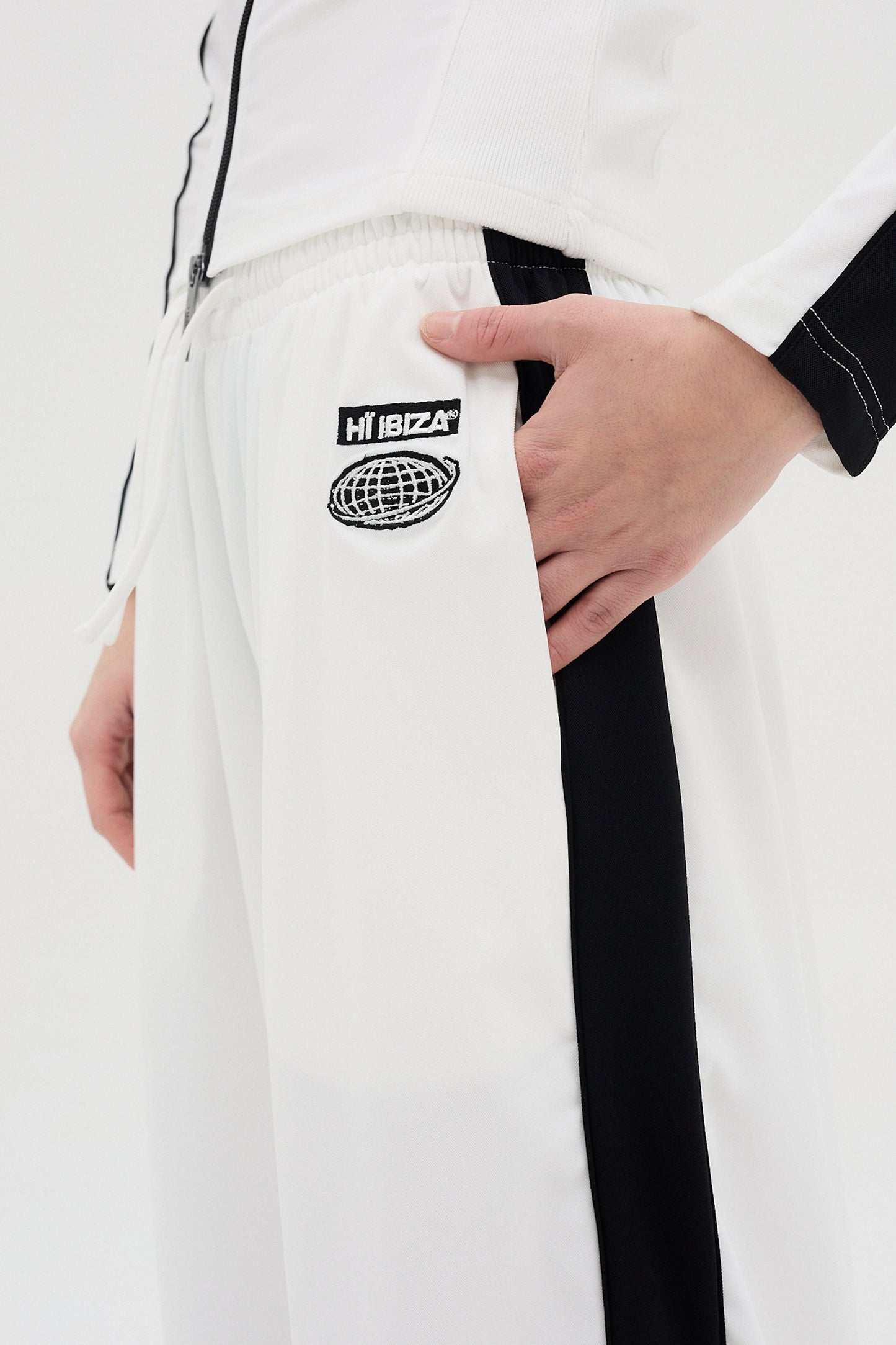 HYBRID PANTS