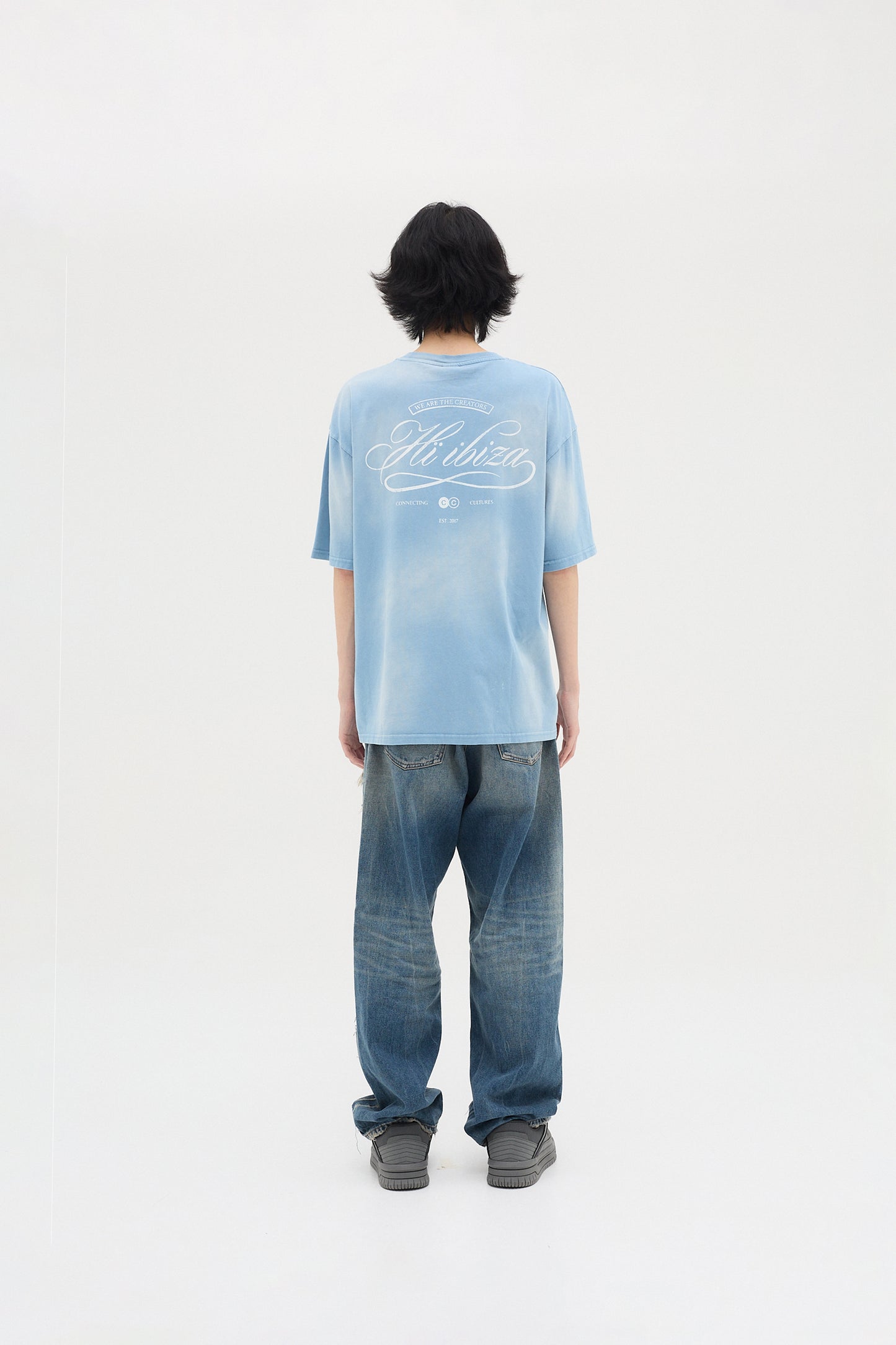 SCRIPT TEE
