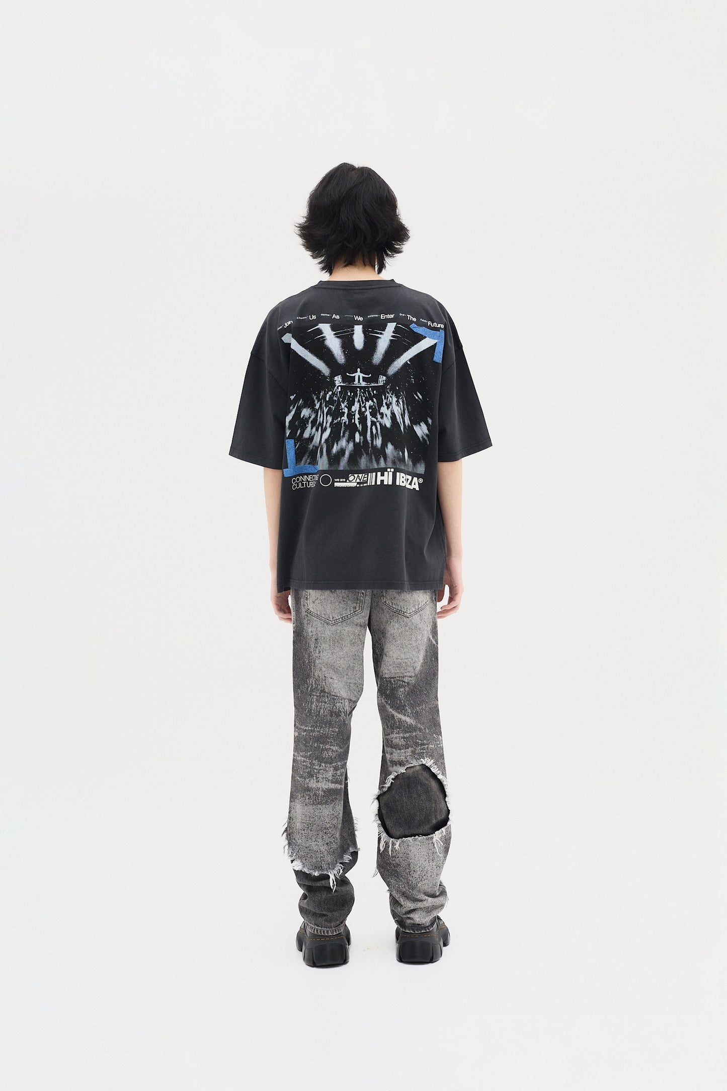 TAPE TEE