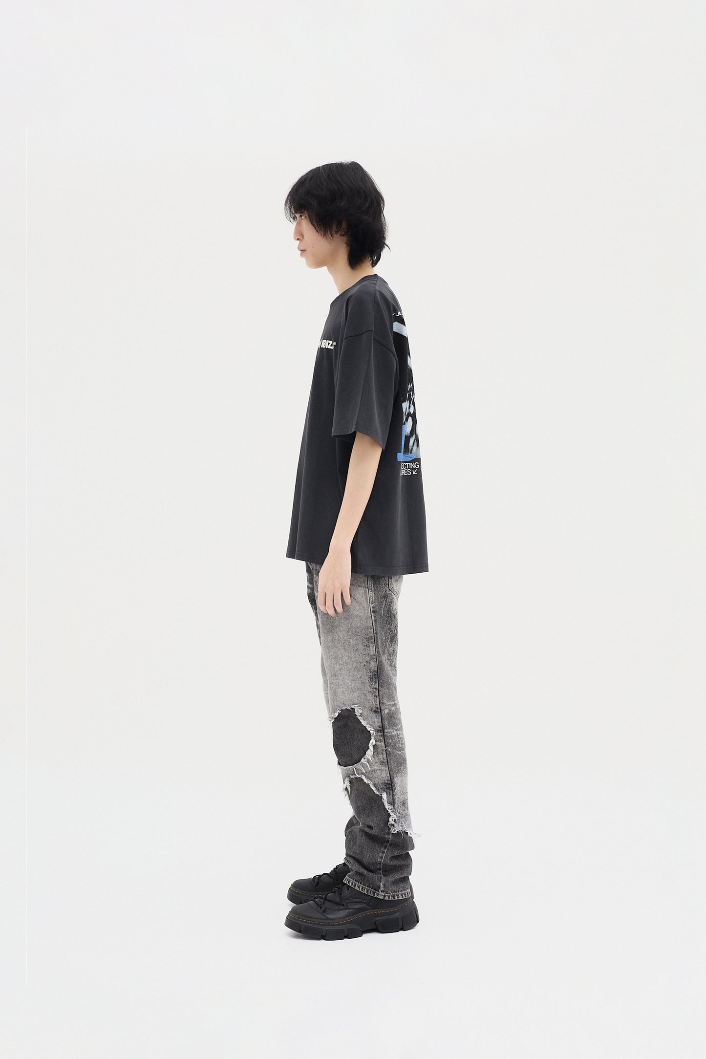 TAPE TEE