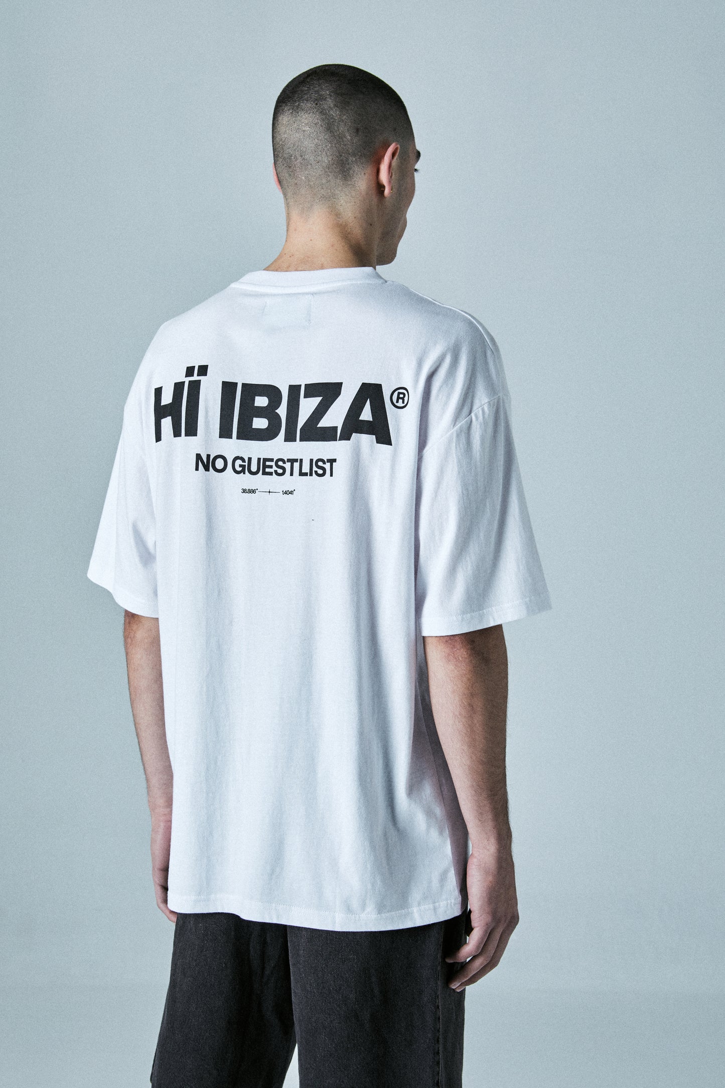 WHITE NO GUESTLIST TEE