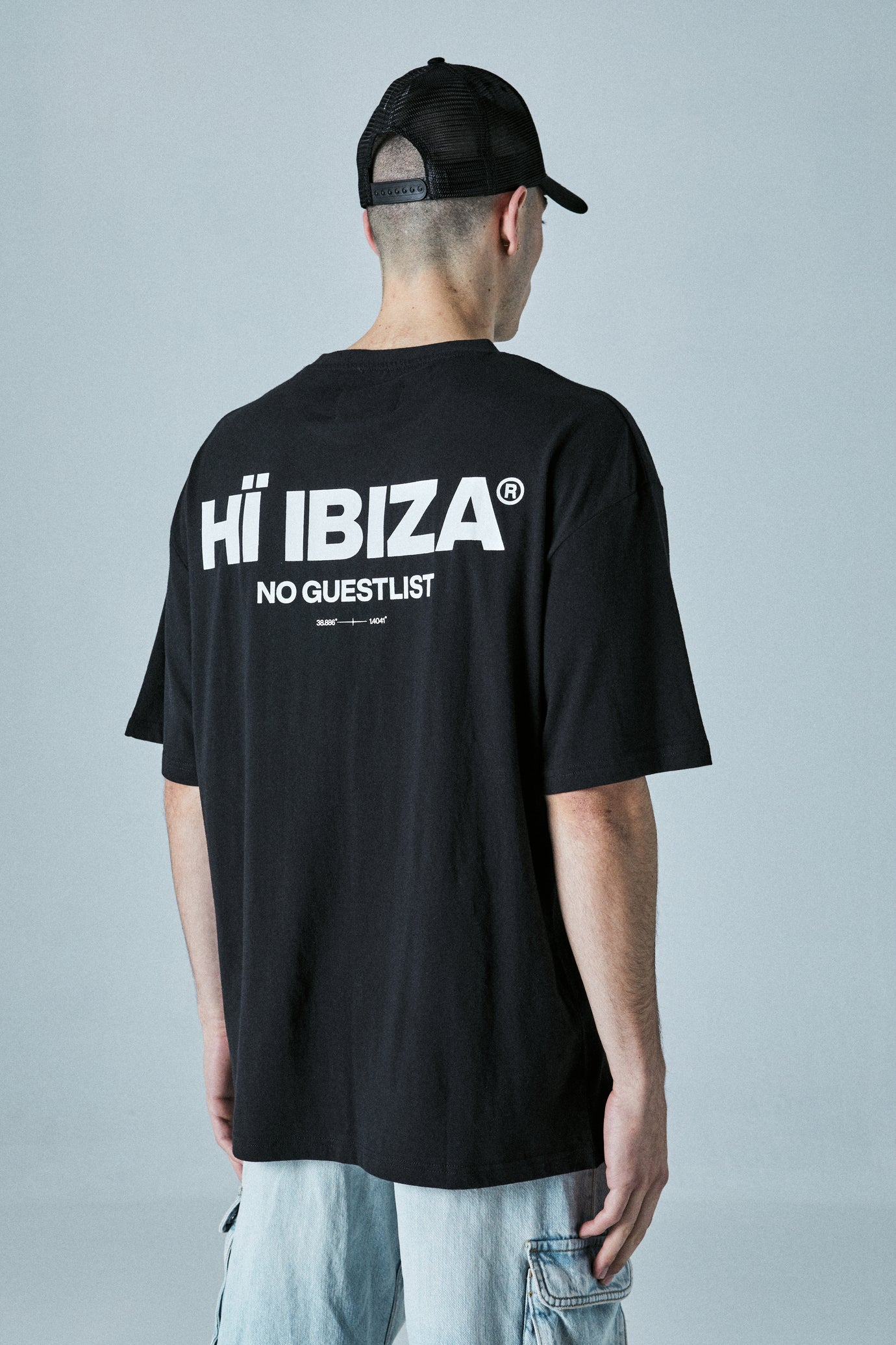 BLACK NO GUESTLIST TEE