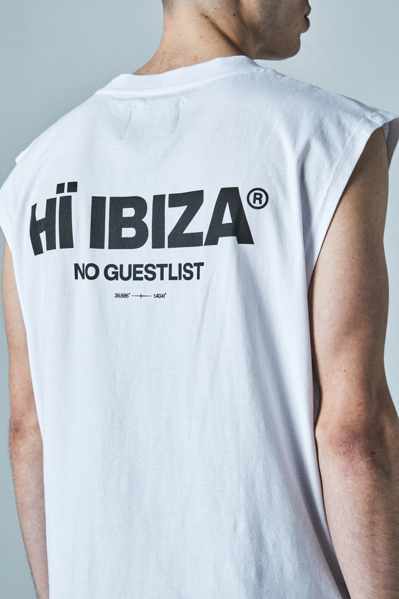 WHITE NO GUESTLIST VEST