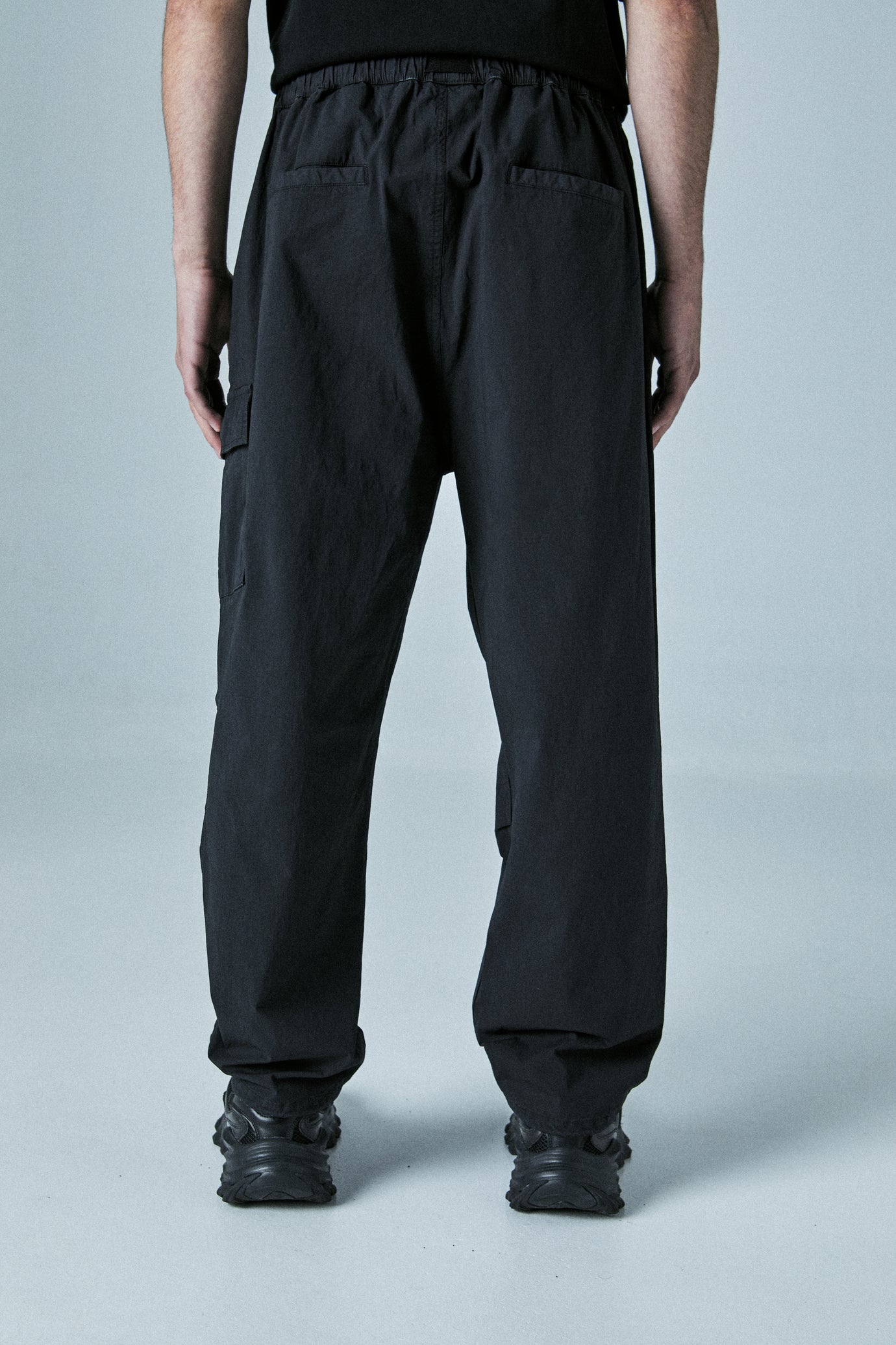 TAILORED CARGO PANTS