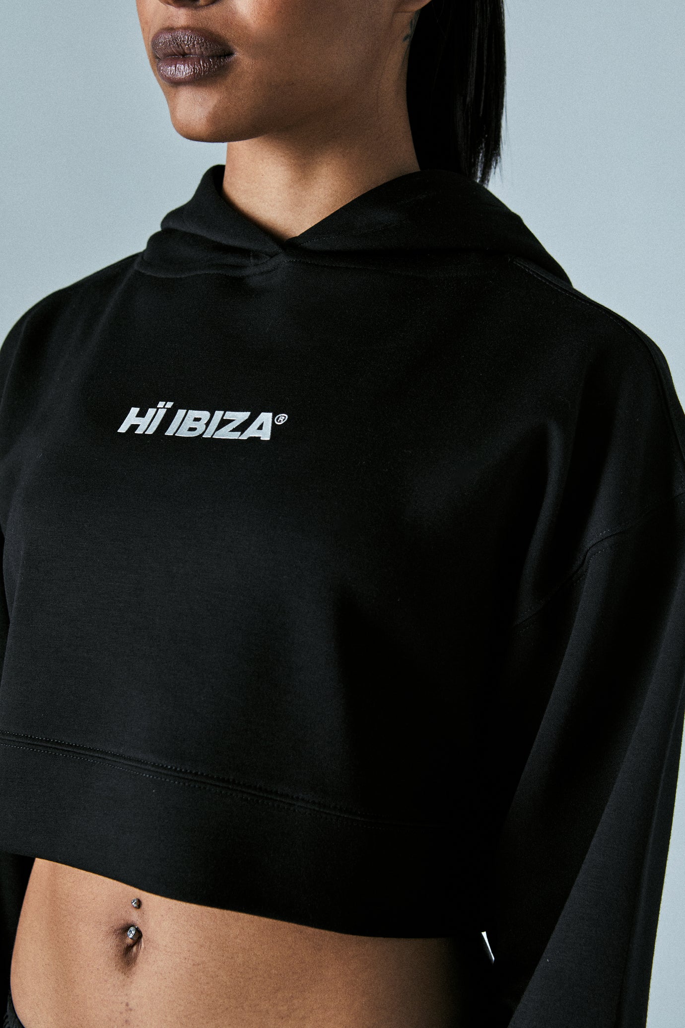 PITCH CROP HOODIE