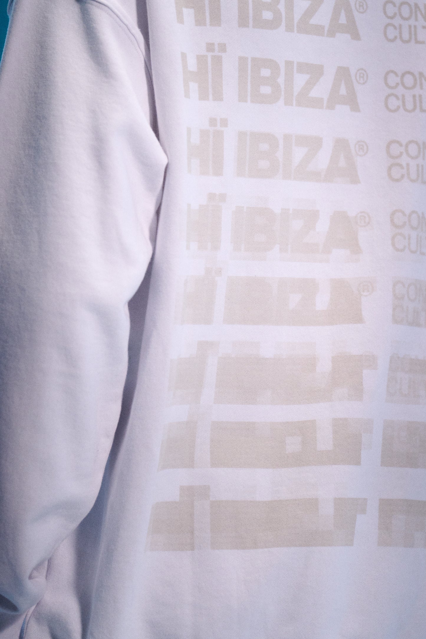 CONNECTED GLOBE WHITE HOODIE