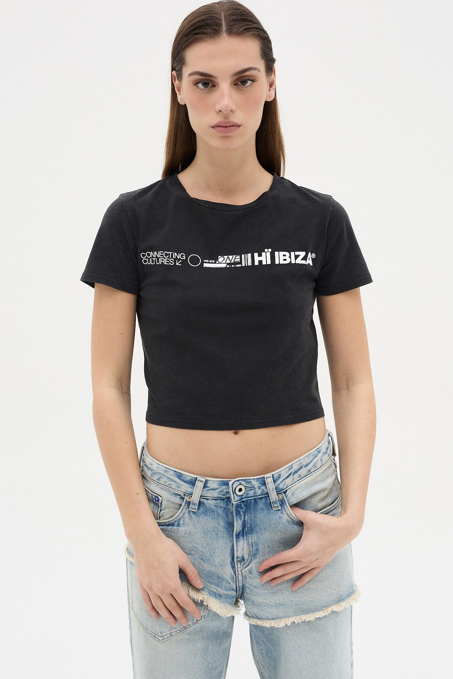 CONNECTING CULTURES TEE